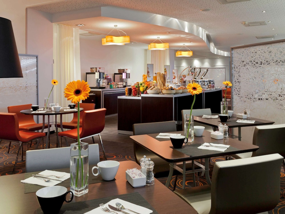Novotel Paris La Defense Esplanade 54/72
