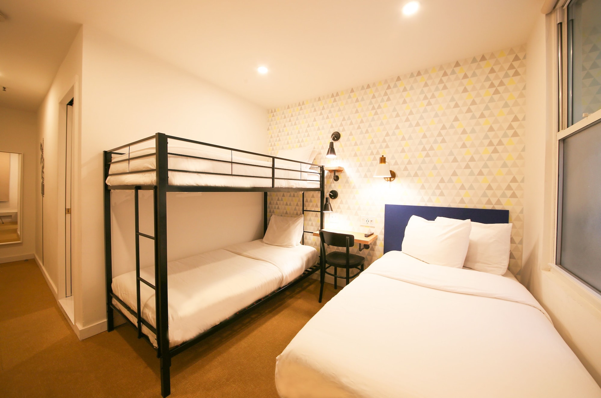 ROOM, TRIPLE