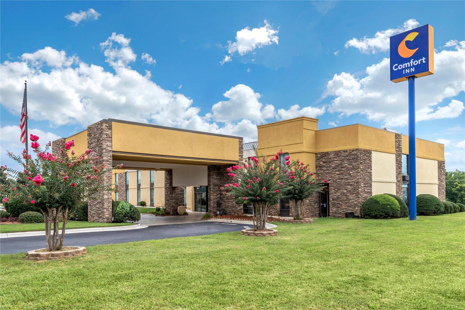 Comfort Inn Shelby - NC 17/18