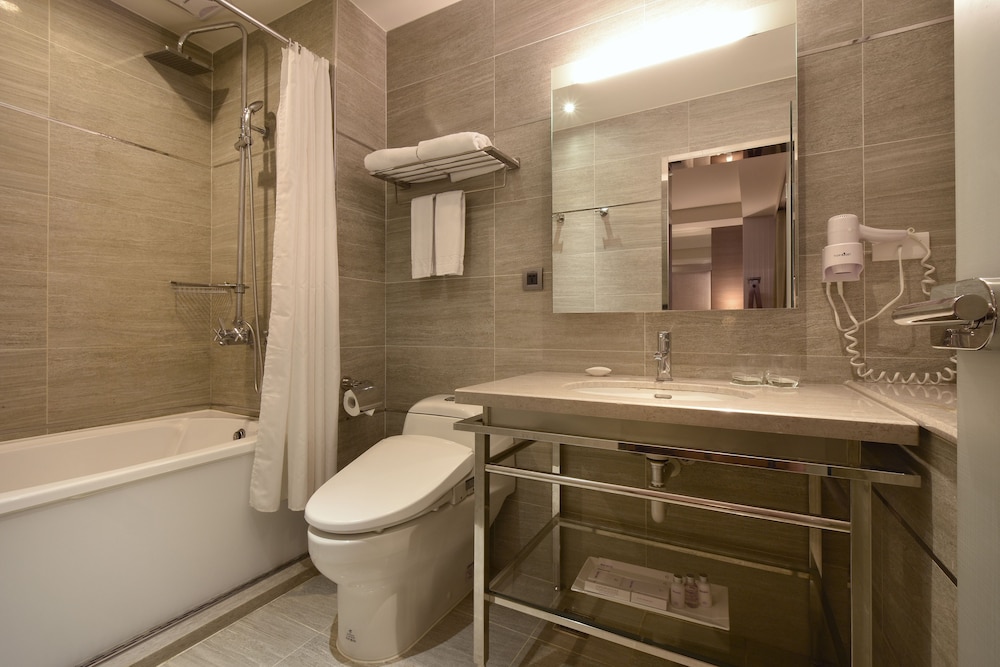 Mai Hotel Nanjing 57/66