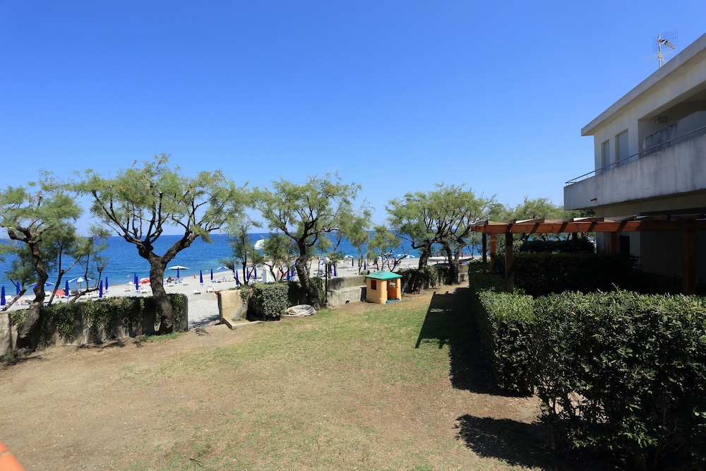 NETTUNO RESORT 35/41