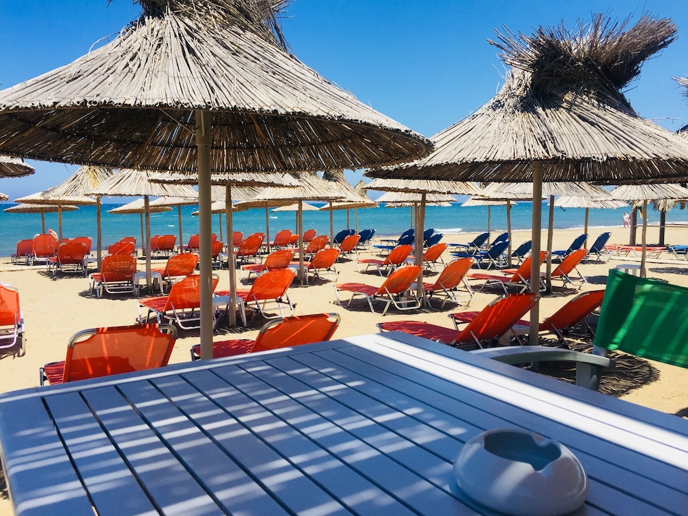 Aptera Beach 38/46