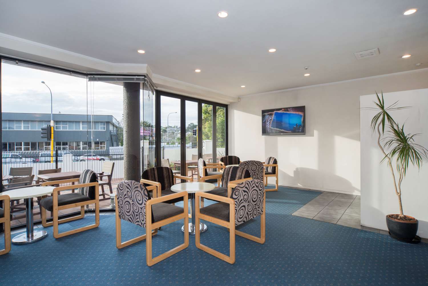Best Western Ellerslie International 7/13