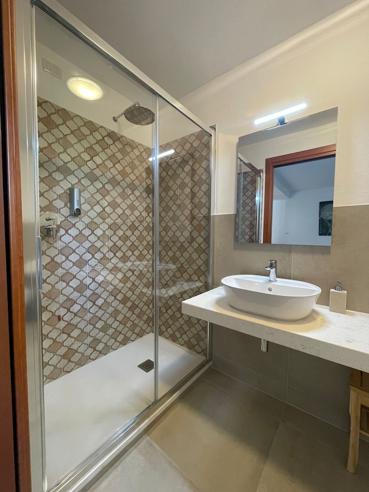 Locanda Dei Buoni E Cattivi 48/50