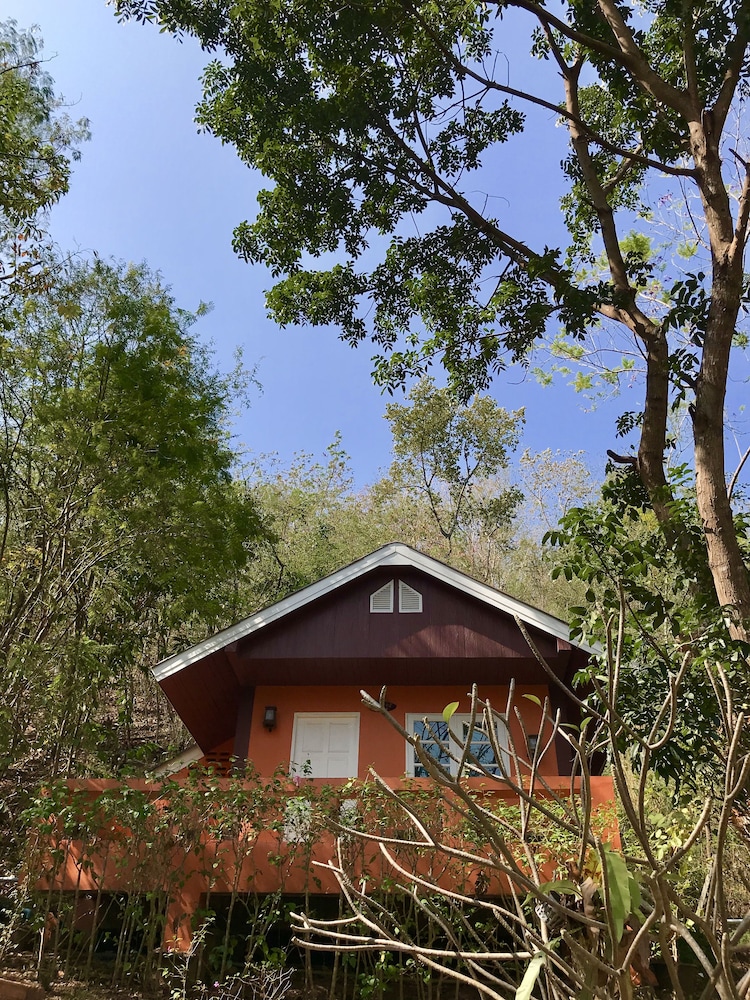 Baan Suan Rojjana 10/49