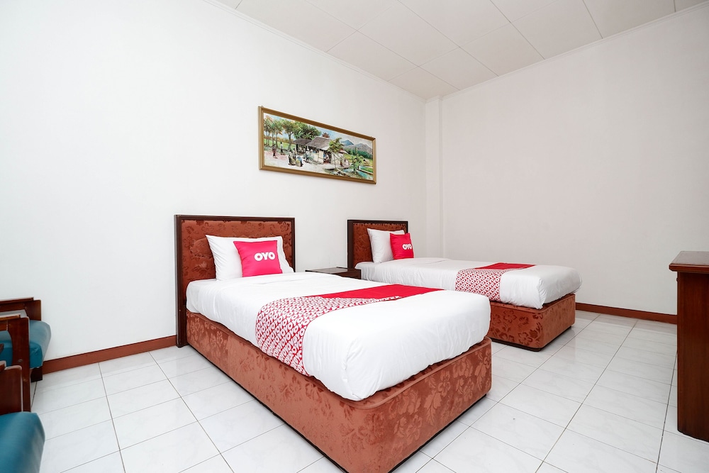 Super OYO Capital O 1644 Hotel Griya Kencana 41/59