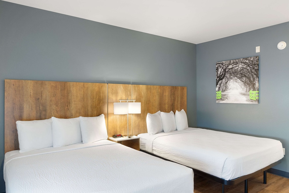 Extended Stay America Premier Suites Phoenix Chandler Downtown 11/63