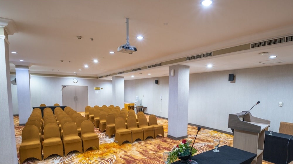 Grand Wahid Hotel Salatiga 37/61