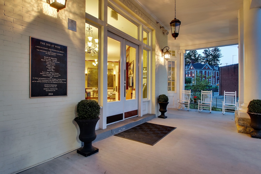 The Inn At Wise 30/36