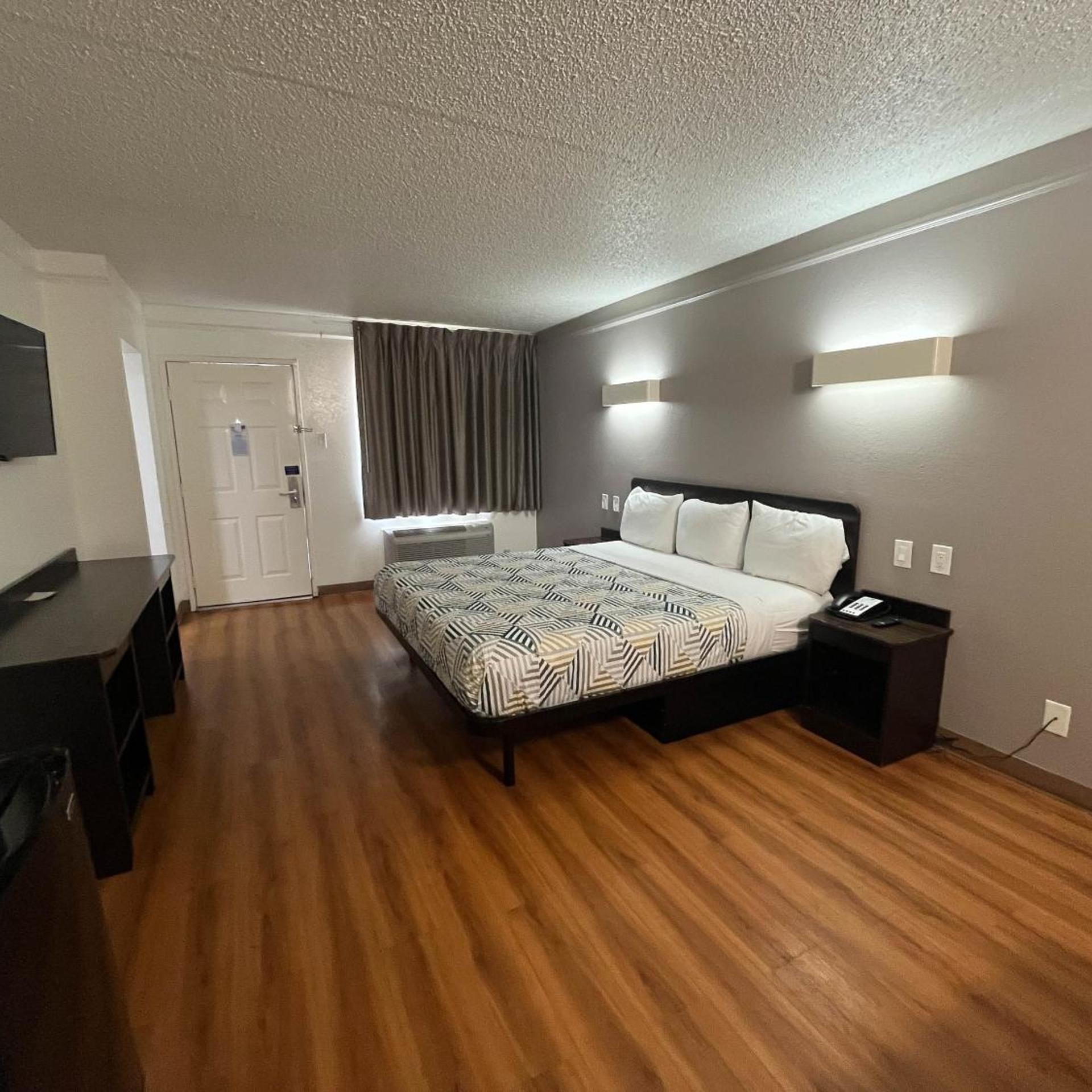 Studio6 Studio6 Suites Euless, TX – DFW West 9/48