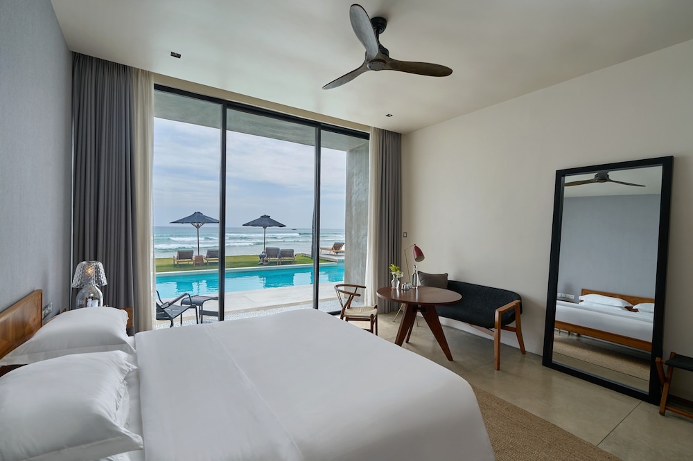 1 BEDROOM, DELUXE, DOUBLE BED, OCEAN VIEW, BALCONY
