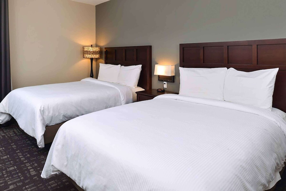 Legacy Suites Donaldsonville 4/15