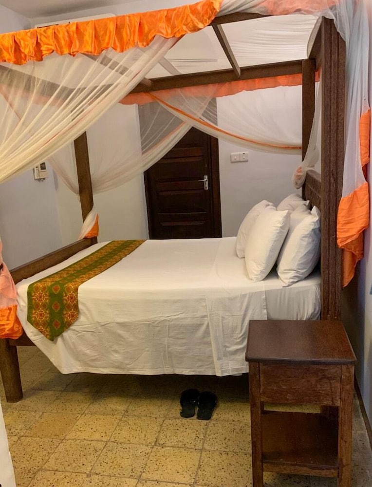 Princess Salme Inn 9/50