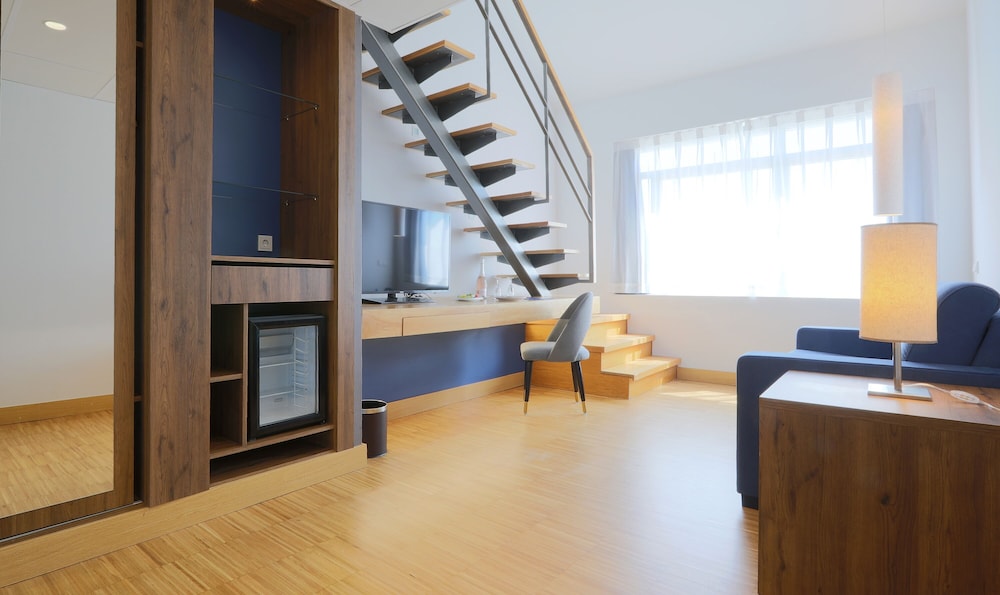 VILLA ODON 21/50