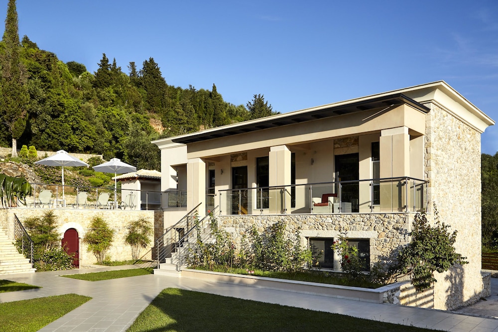 Karvouno Villas 4/50
