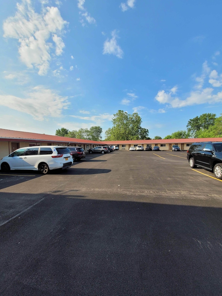 Budget Host Inn Niagara Falls 49/60