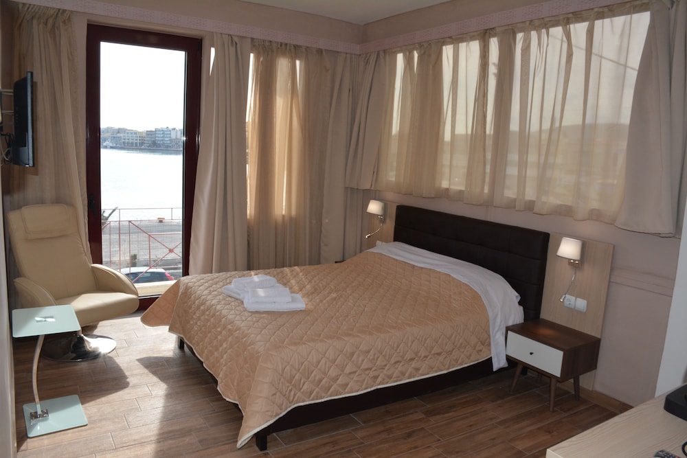 City Point Chios 14/49