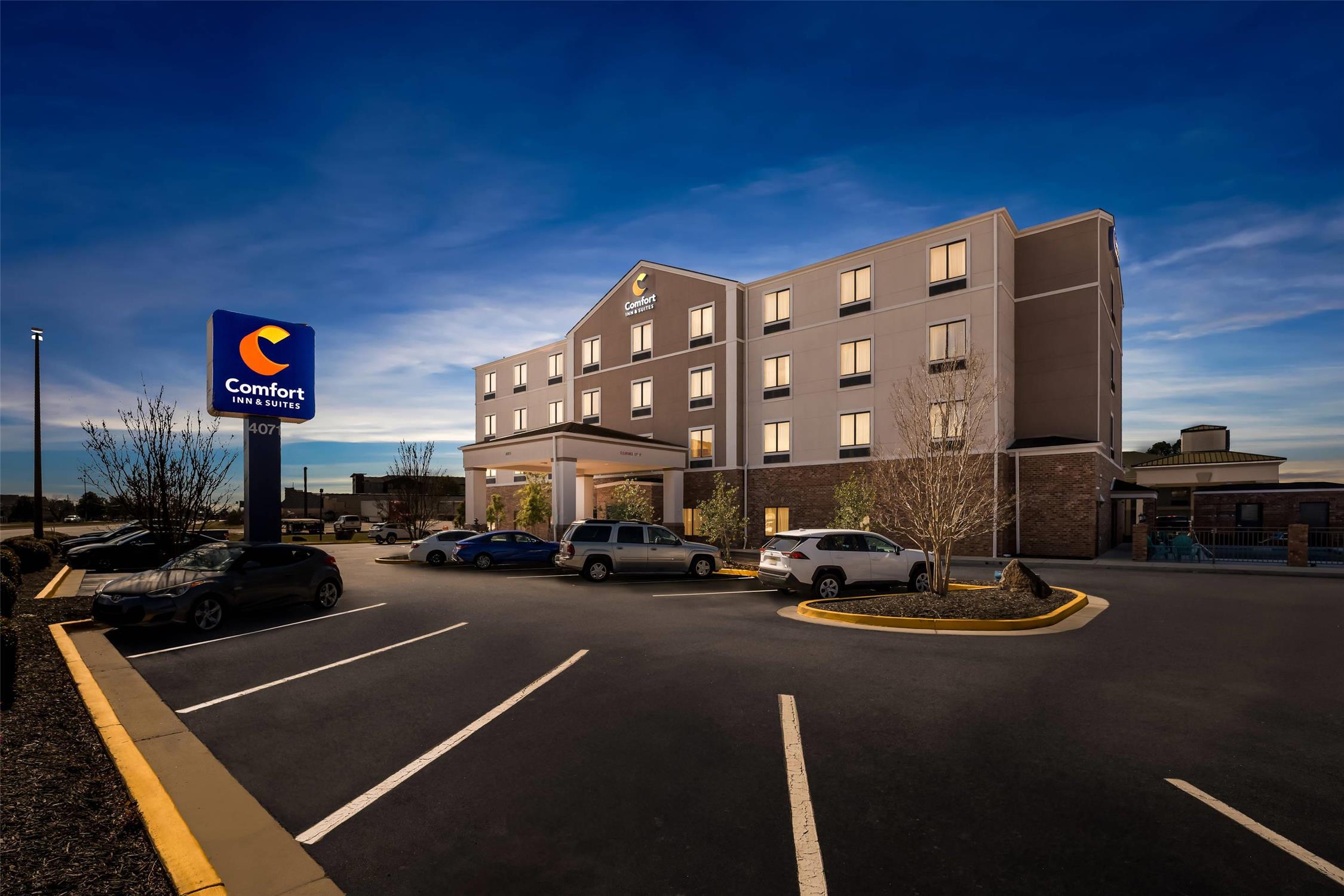 Comfort Inn & Suites Augusta West Near Fort Gordon 48/49