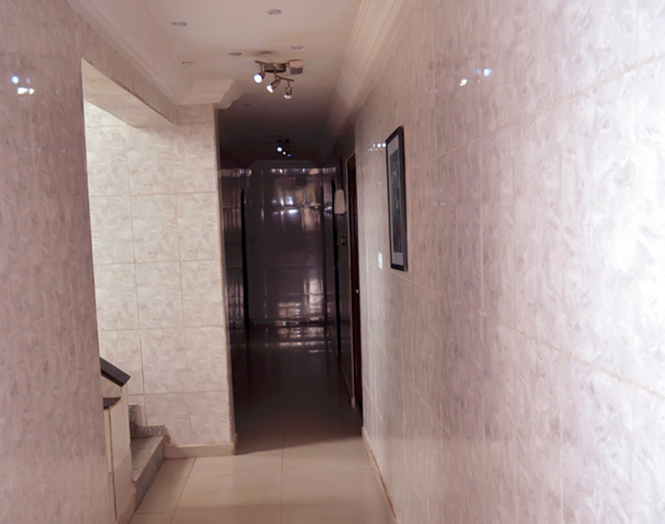 Inglesias Hotels 18/24