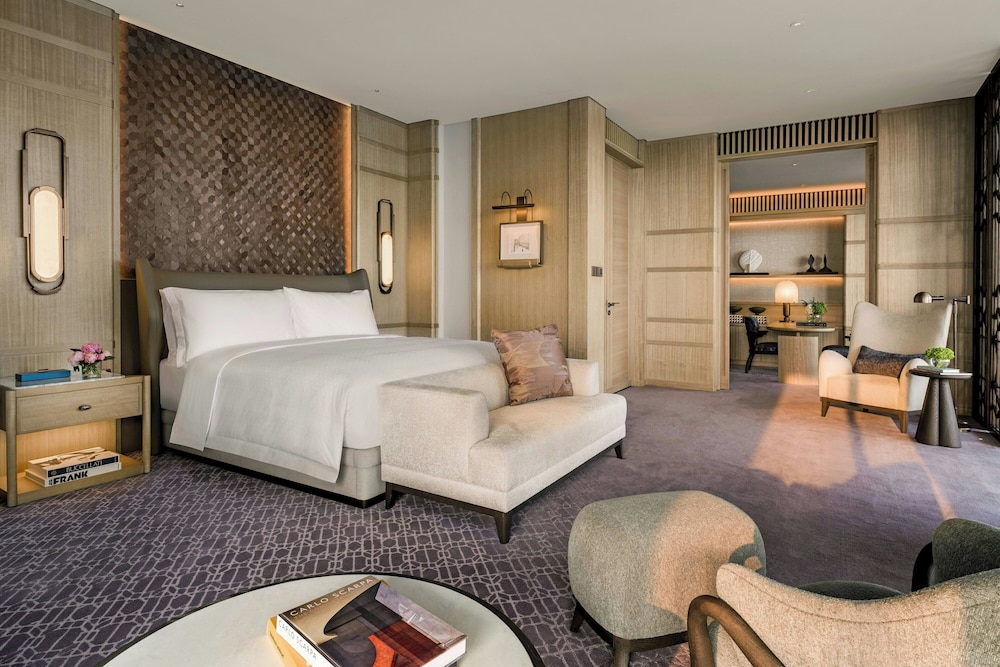 Presidential, Suite, King Bed, Bay View, Balcony