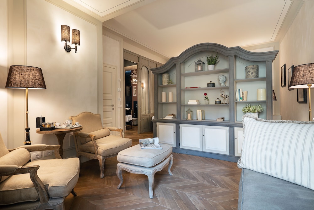 Corte Calzaiuoli Elegant Suites 35/50