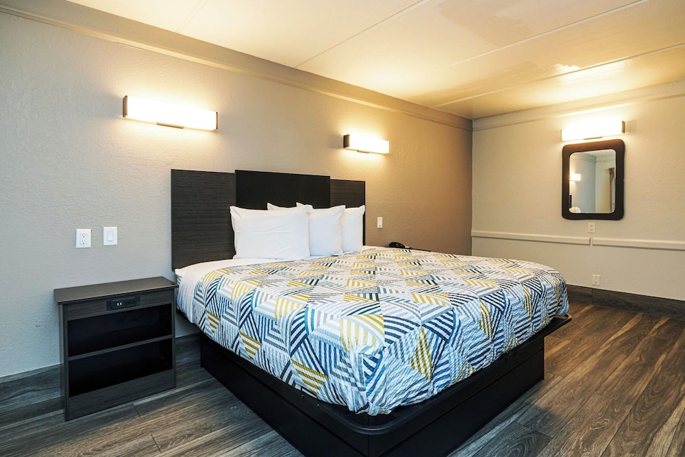 Motel6 Baytown, TX - Garth Rd 29/63