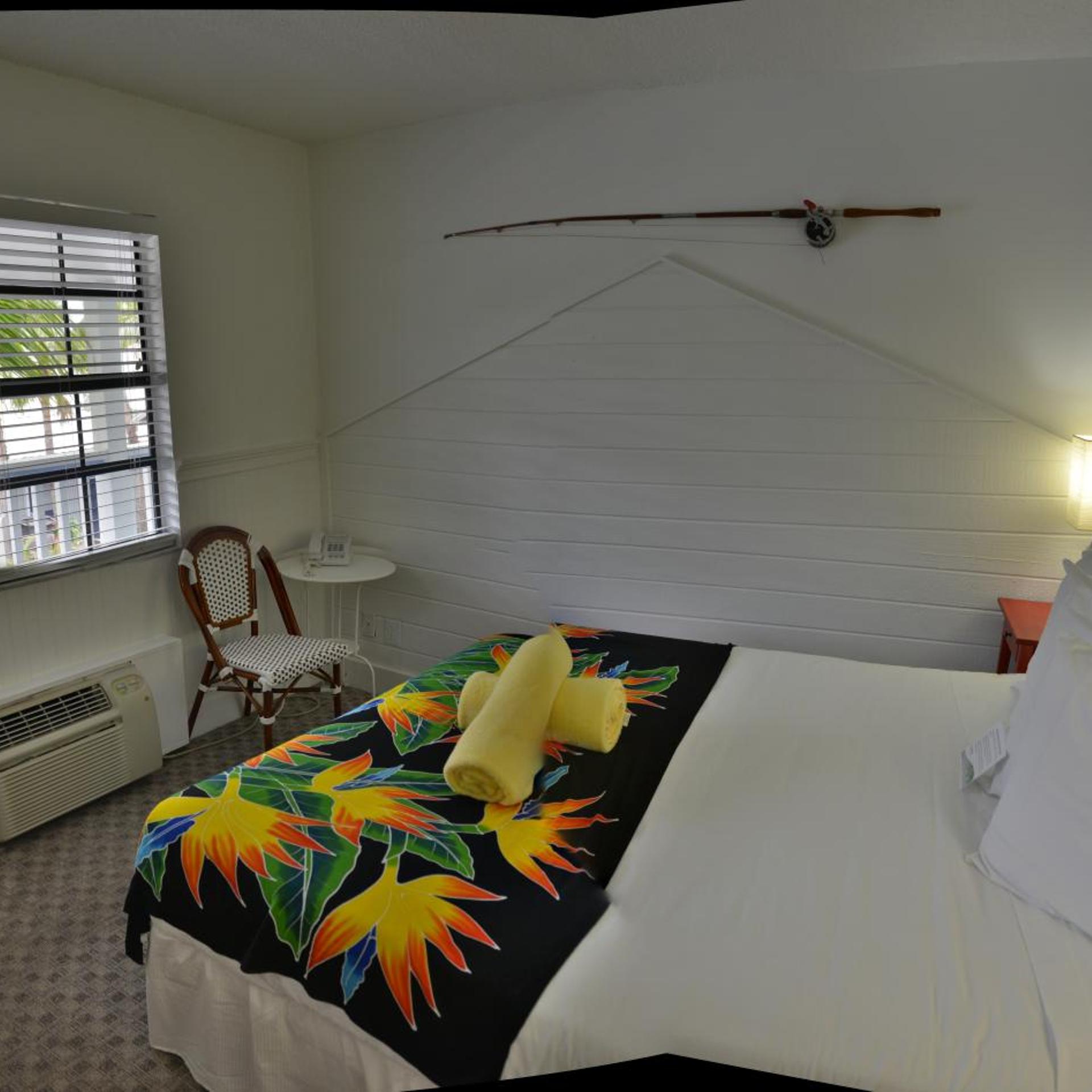 Room, Queen Bed, Courtyard View, Two Story