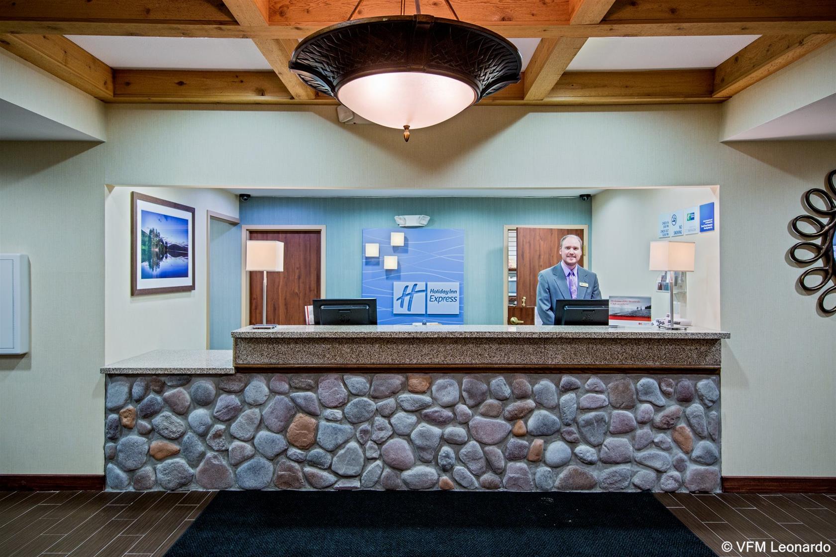 White Pine Lodge Ex Holiday Inn Express Suites Salamanca 4/36