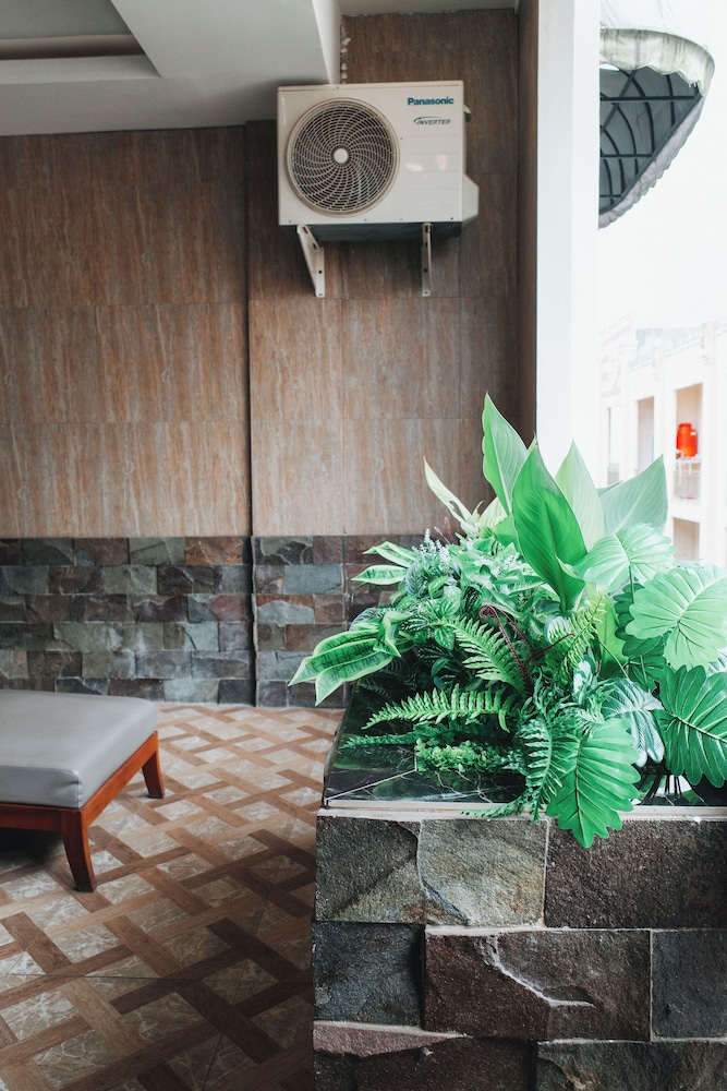 Batam Harbour Boutique Hotel And Spa 56/66