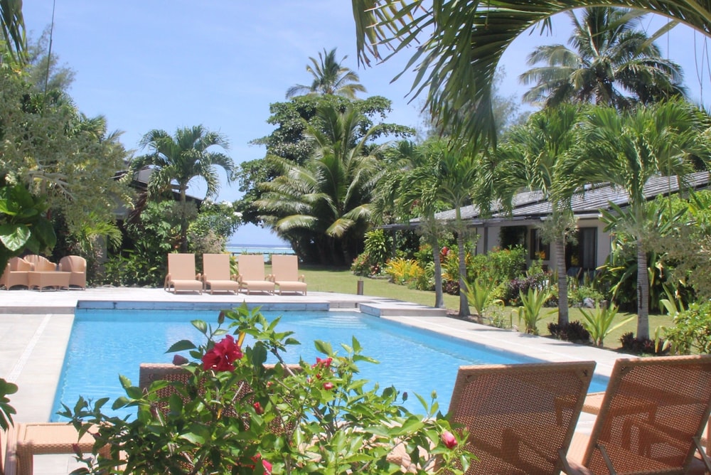 Muri Beach Resort 70/75