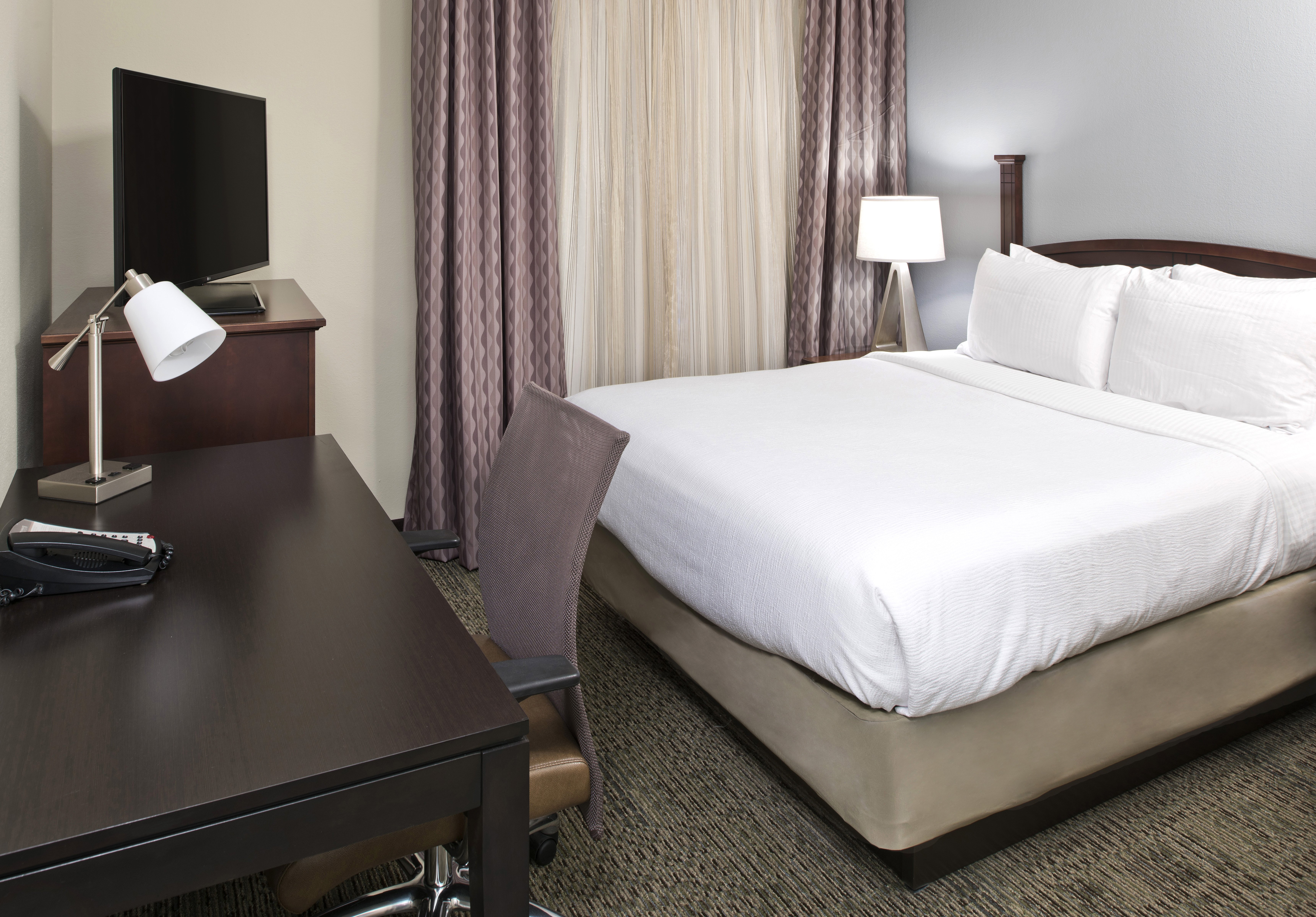 Staybridge Suites Charlotte Ballantyne 21/70