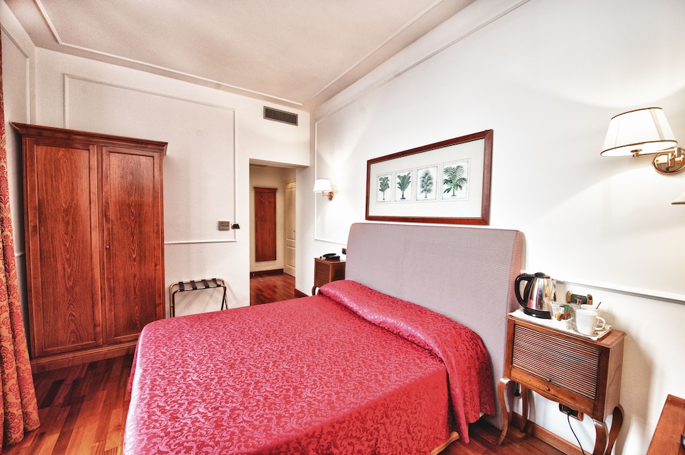 Relais Casali Della Cisterna 8/47