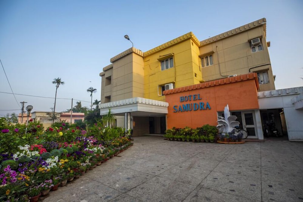 Hotel Samudra 46/50