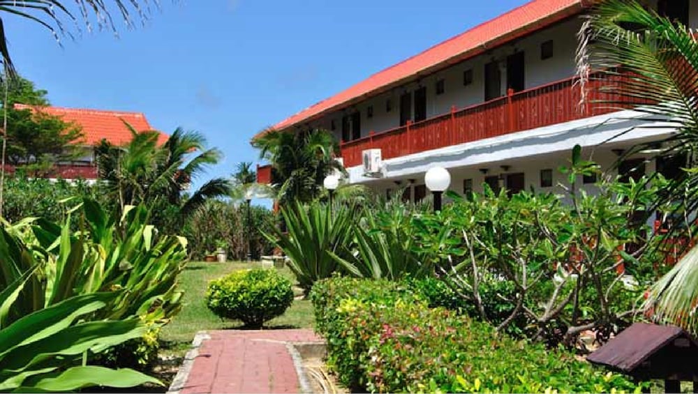 P P Erawan Palms Resort 38/48