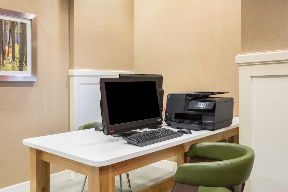 Holiday Inn Colorado Springs(Airport) 42/49