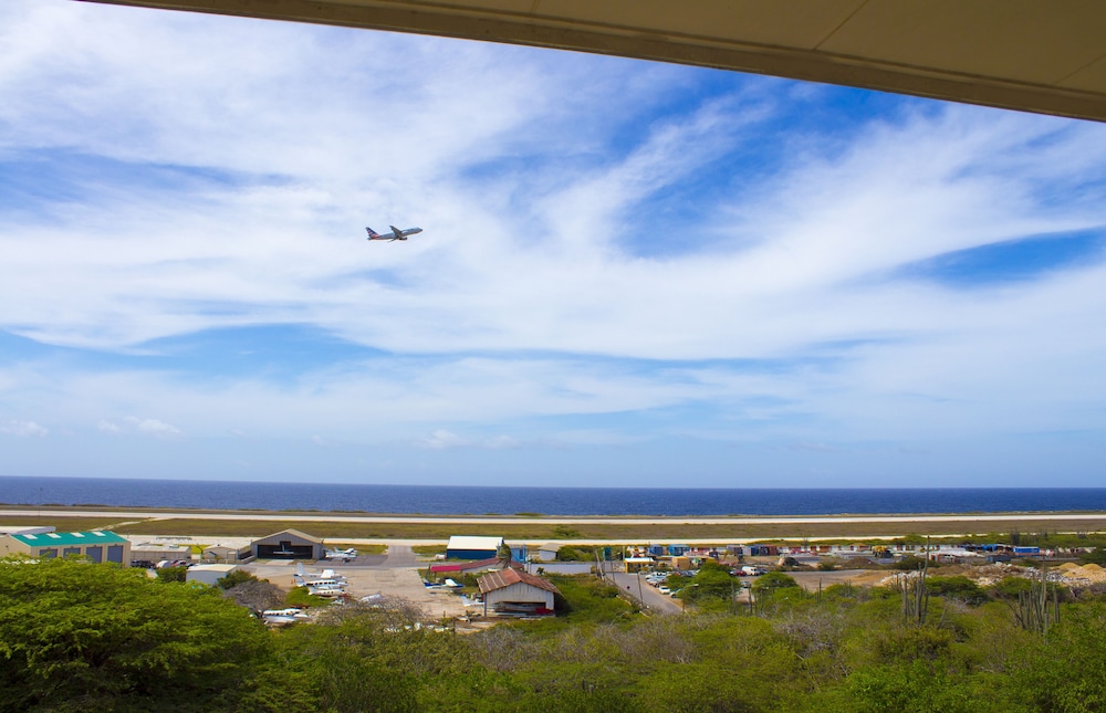 Curacao Airport Hotel 43/50