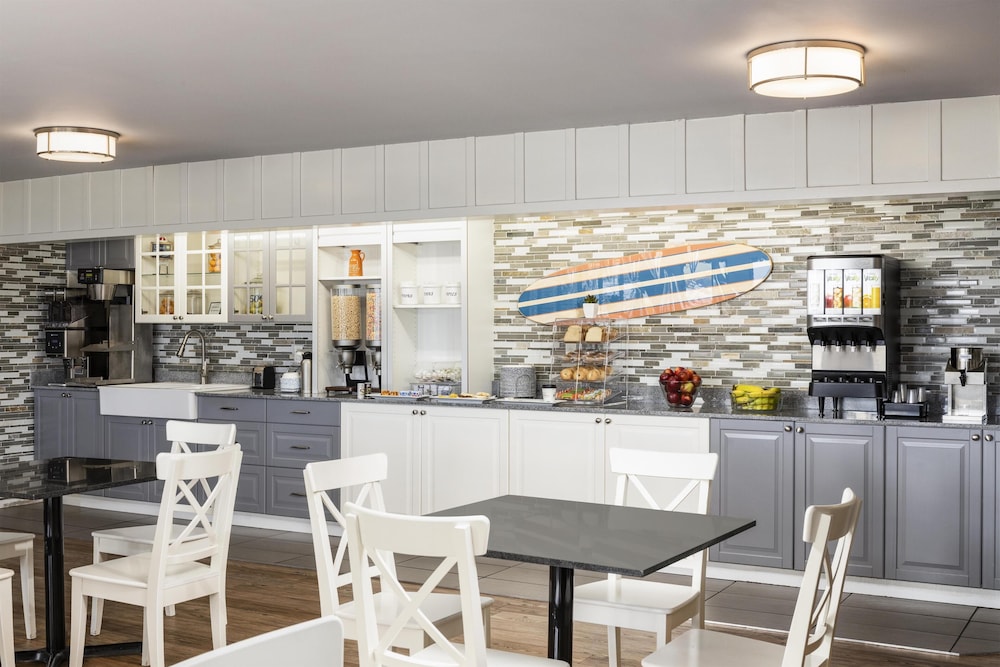 Harbor Town Inn, BW Signature Collection 42/59
