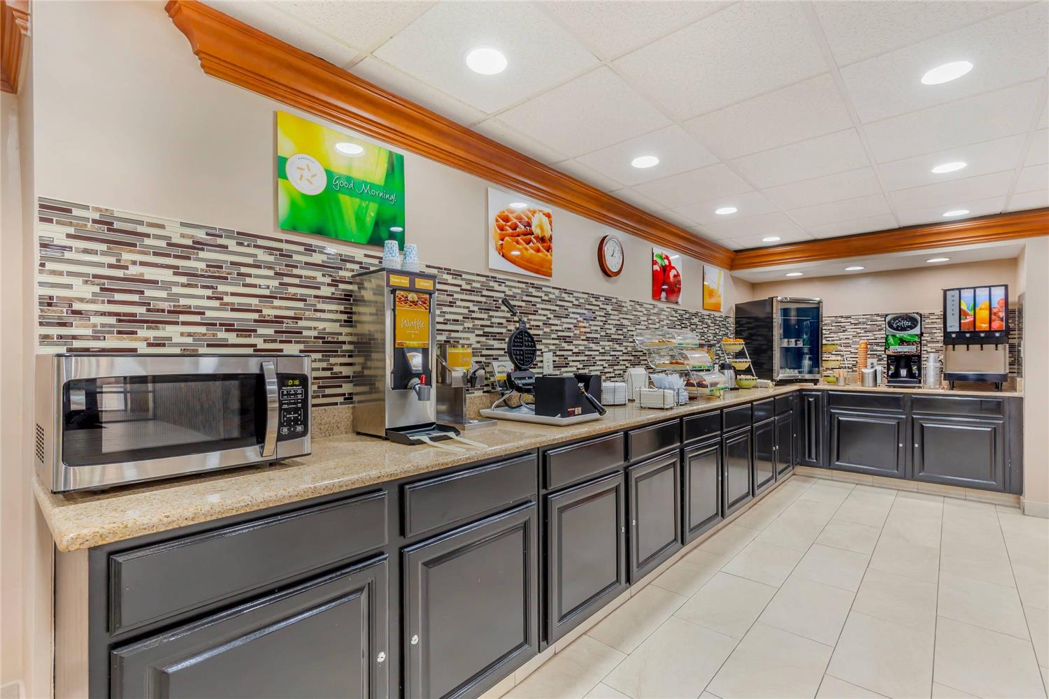 Quality Inn Lumberton 11/30