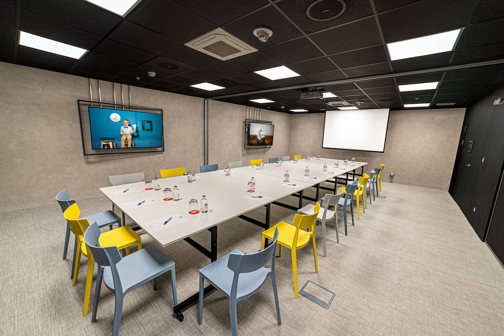 ibis Styles Lima San Isidro 34/43