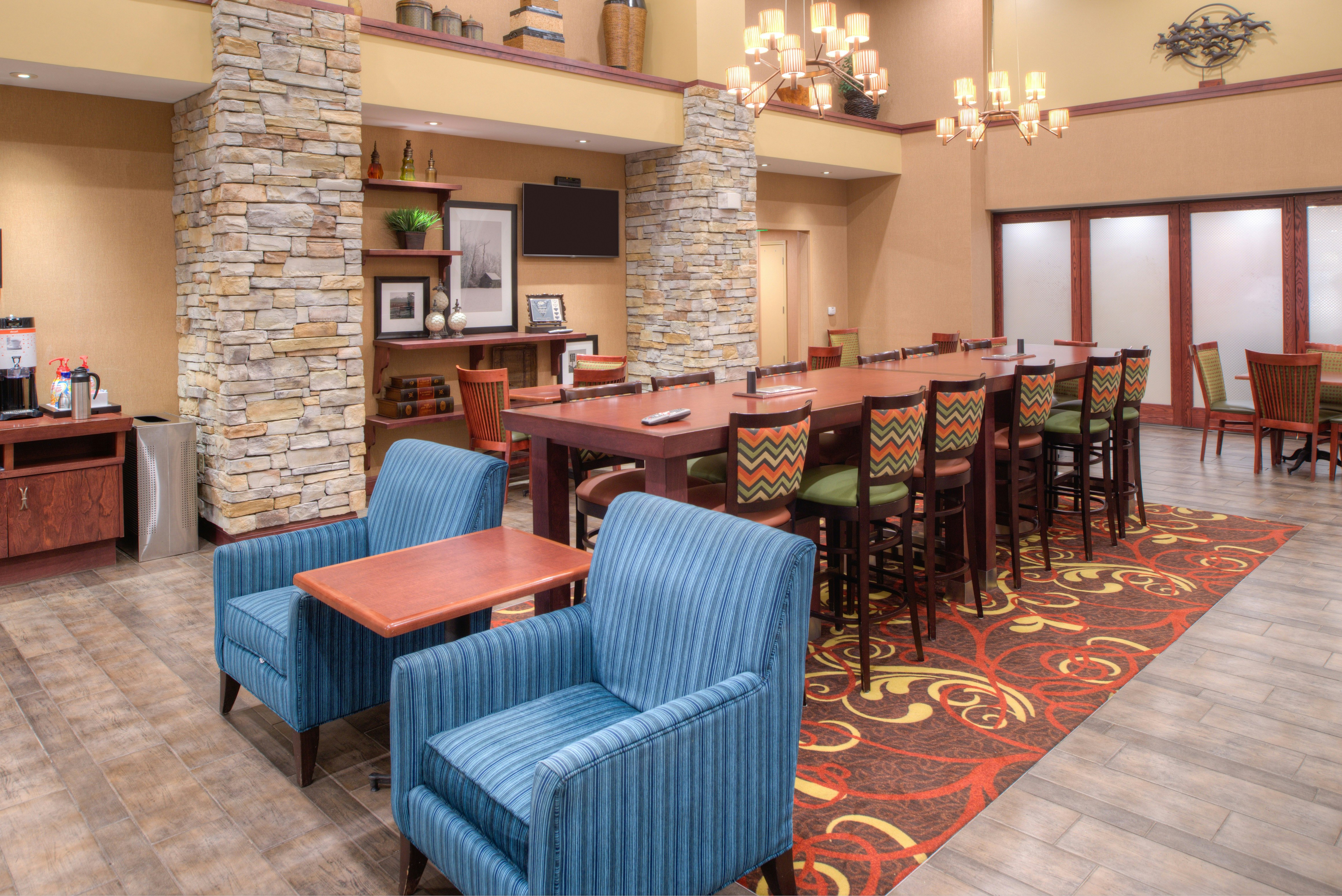 Hampton Inn & Suites Rifle 40/49