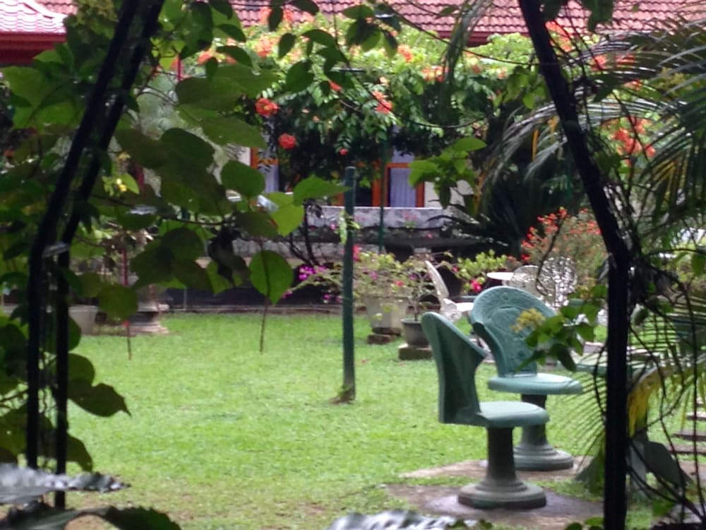 Yalegoda Walauwa Homestay 44/50