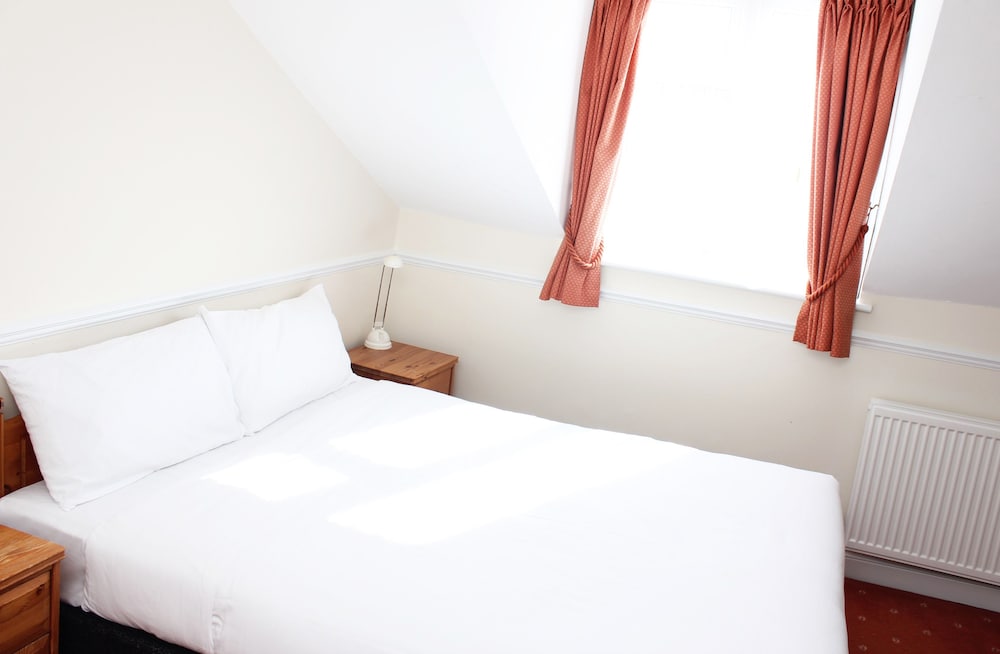 Brentwood Guest House Hotel 15/50