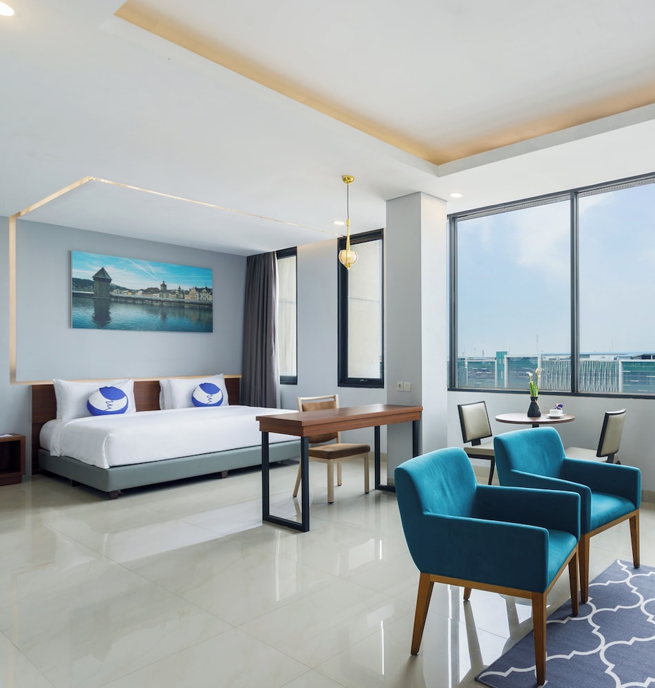 Fox Lite Hotel Cikarang 15/24
