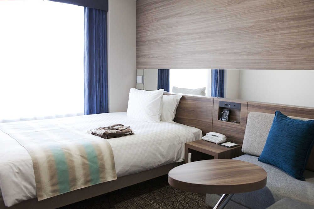 ALMONT HOTEL NAHA KENCHOMAE 23/71