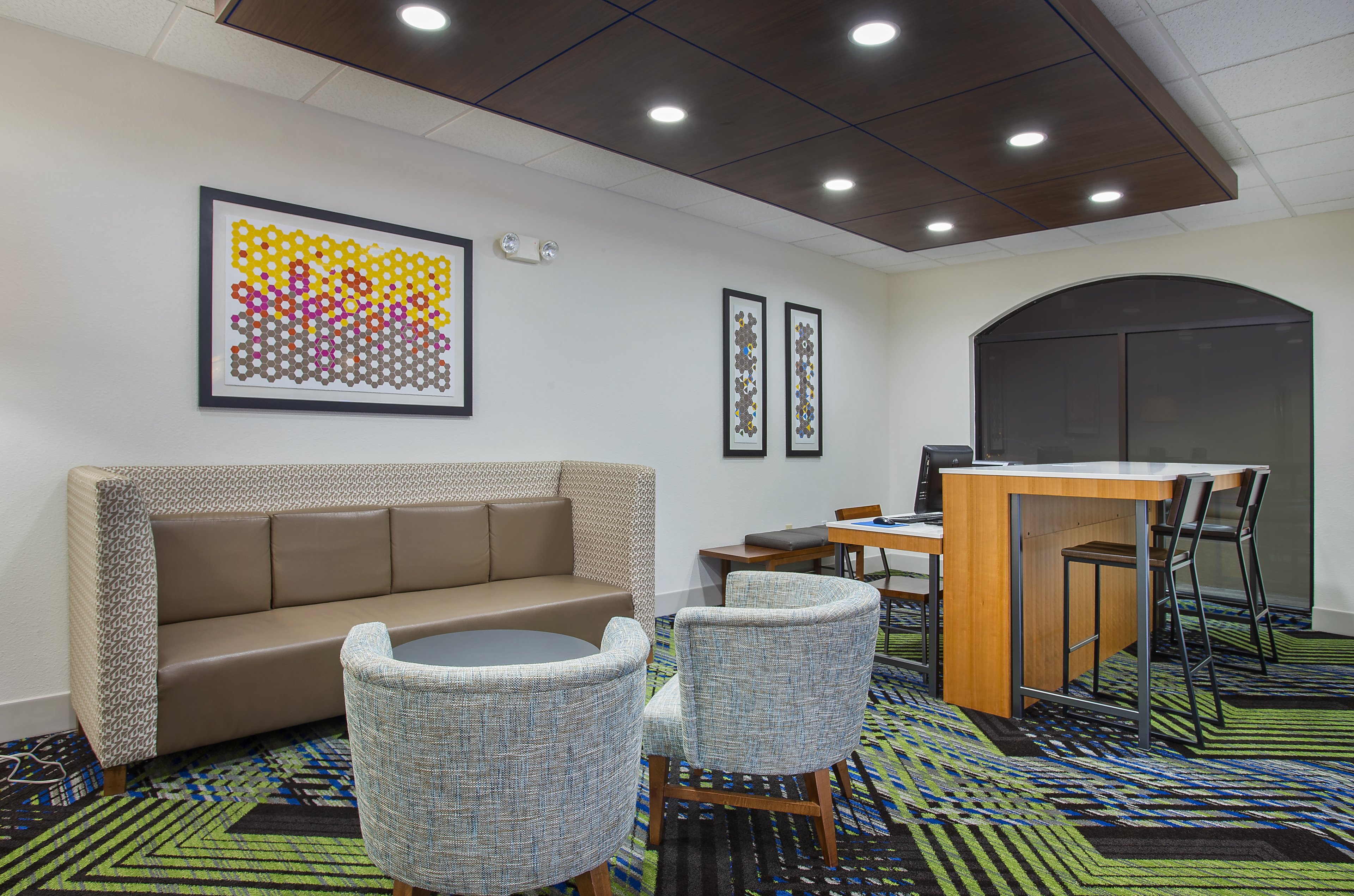 Holiday Inn Express Hotel And Suites Lebanon 26/41