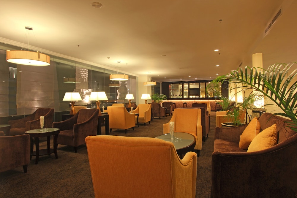 Harmoni One Convention Hotel and Service Apartments 37/65