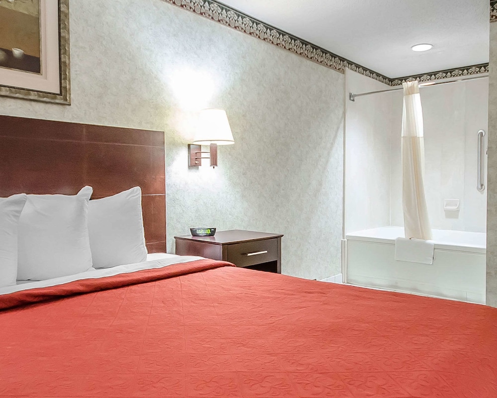 Quality Inn Franklin South 11/30