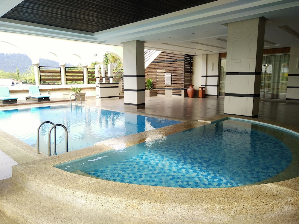 Langkawi Seaview Hotel 2/76