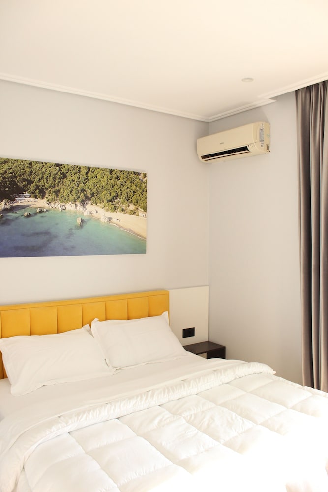 Bebi Apartments 9/50