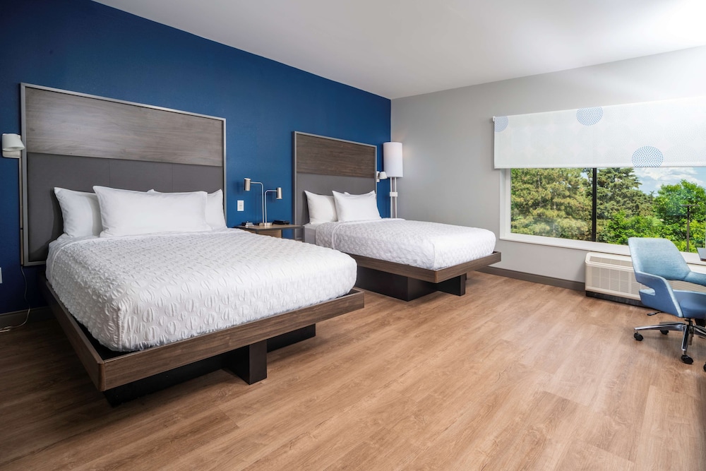 ROOM, 2 QUEEN BEDS, ACCESSIBLE